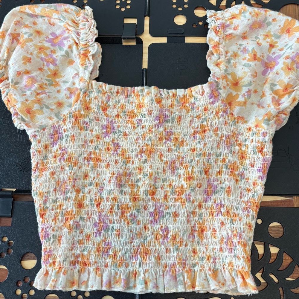 Arizona Smocked Puff-Sleeve Floral Crop Top - White with Orange & Pink